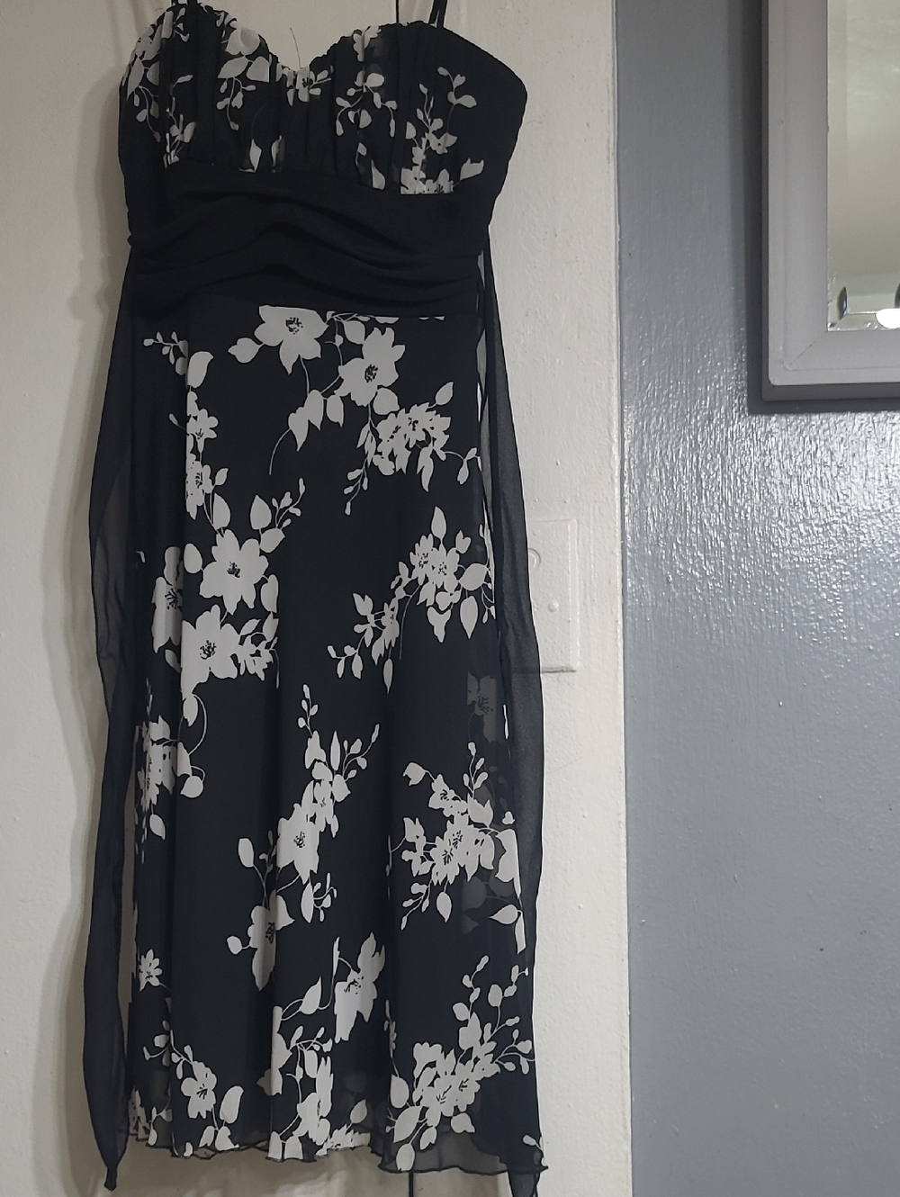 Speechless Black and White Floral  Dress, Size 3